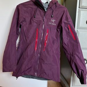 Arcteryx womens rain jacket large